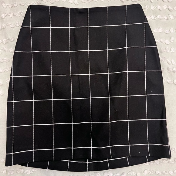 H&M Plaid Mini Skirt Size 0 - Picture 2 of 5